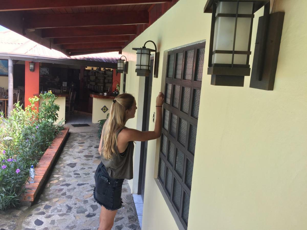 Dushi Vida Country Inn Alajuela Exterior photo