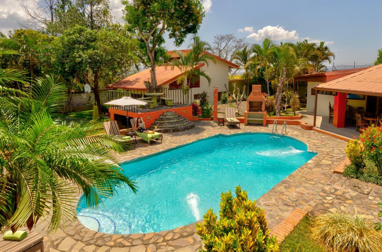 Dushi Vida Country Inn Alajuela Exterior photo